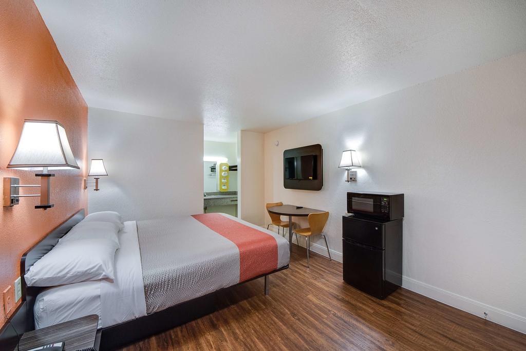Americas Best Value Inn San Antonio Buitenkant foto