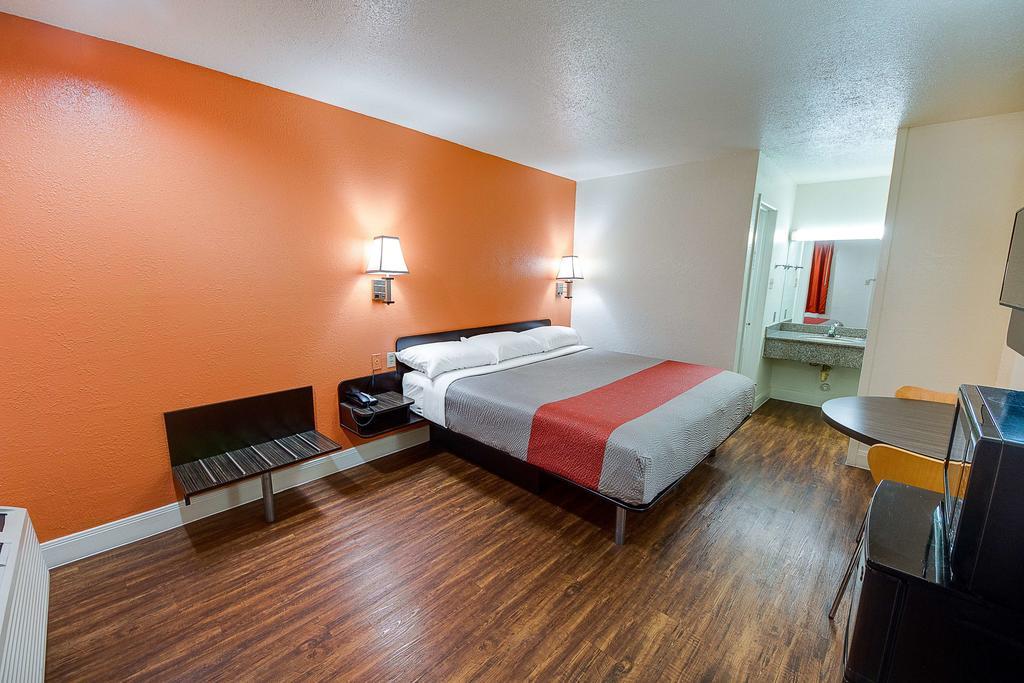 Americas Best Value Inn San Antonio Buitenkant foto