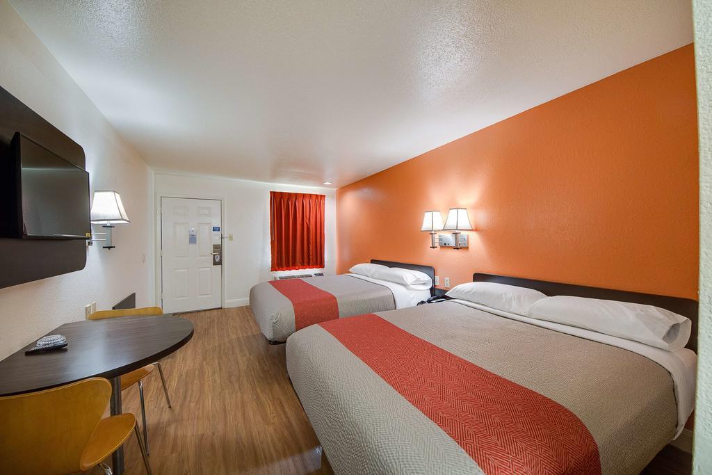 Americas Best Value Inn San Antonio Buitenkant foto