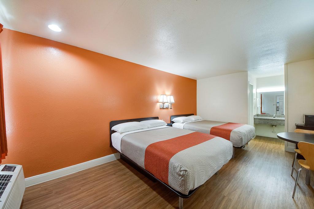 Americas Best Value Inn San Antonio Buitenkant foto
